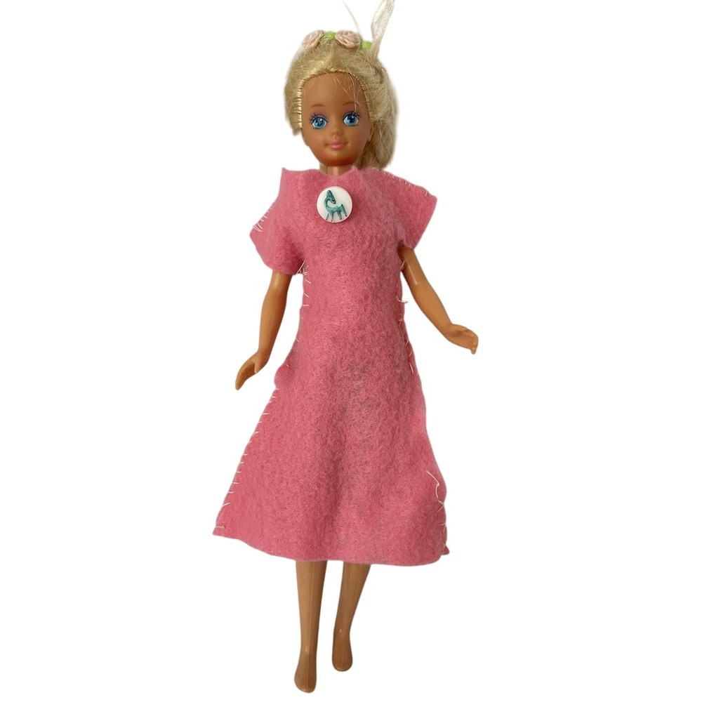 Mattel Barbie Doll 1987 Blonde Blue Eyes Pink Felt Dress Vintage Toy